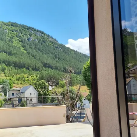 Au Pont De La Gineze Barjac (Lozere)